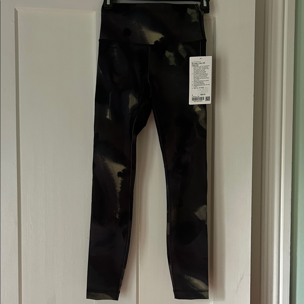 lululemon athletica Black and Green Patterned Leggings